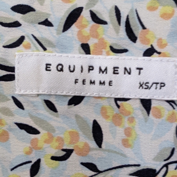 $278 Equipment Femme Floral Silk Button Down Blouse XS/TP - Picture 2 of 4